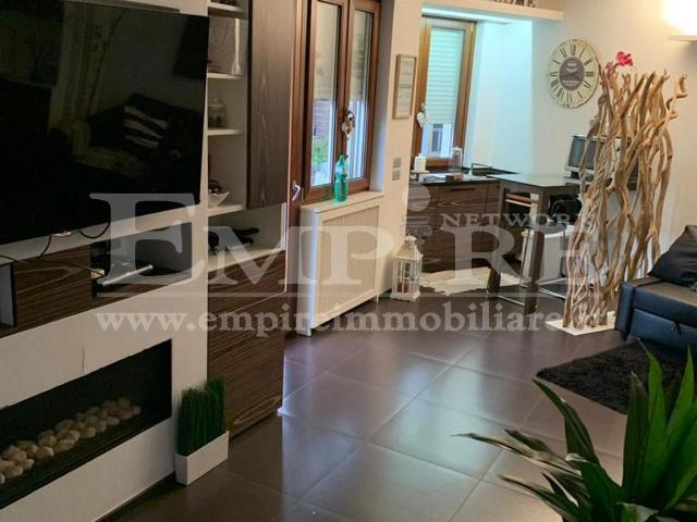 Loft ristrutturato piano alto