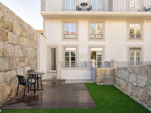 Loft T1 com Jardim