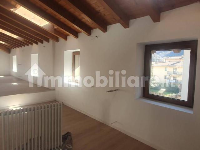 Loft via Camillo Benso di Cavour, Centro, Vertova
