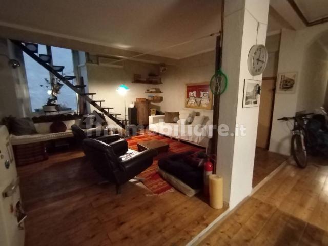 Loft via di San Bernardo 15, Molo, Genova