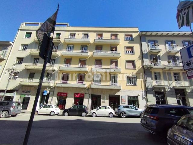 Loft via Giacomo Matteotti 35, Emanuele II, C. Colombo, Morelli e Silvati, Avellino