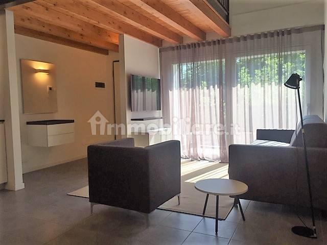 Loft via Legler 14, Brembate di Sopra