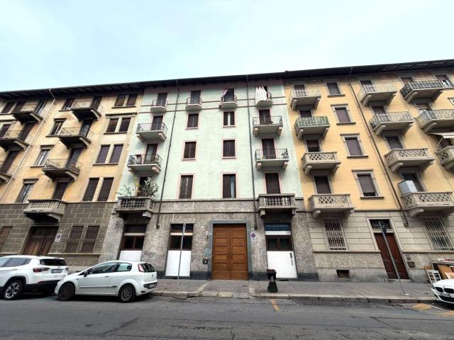 Loft via Luigi Capriolo 29, Cenisia, Torino