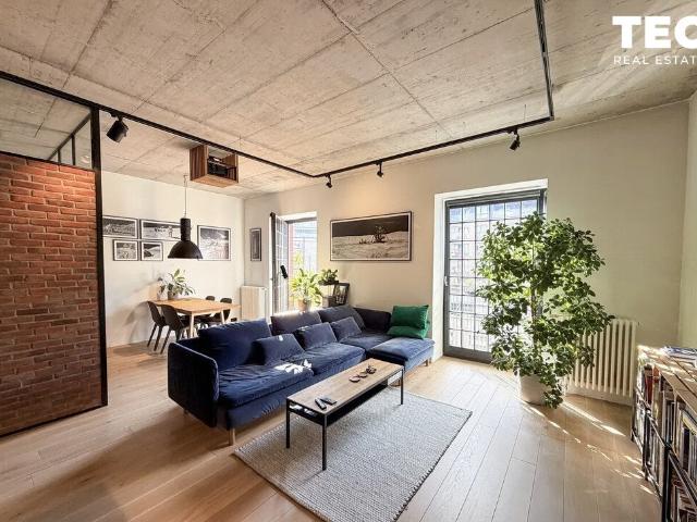 Loft w Zabłociu z widokiem na Tatry i industrialnym charakterem