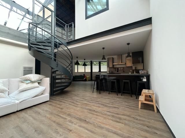 Loft 154 m² 5 Pièces Bordeaux 33000