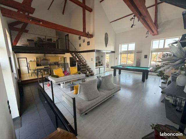 Loft 10 pièces 276 m²