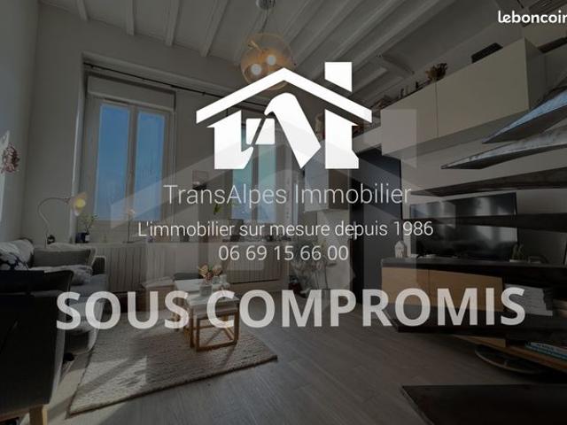 Loft 1 pièce 26 m²