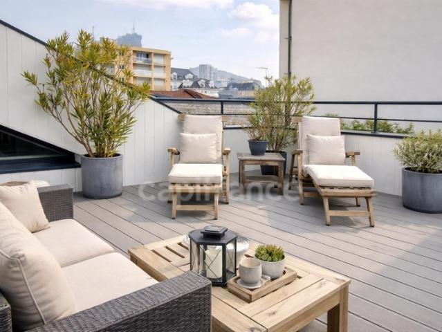LOFT CONTEMPORAIN 202 m² – QUARTIER BERGÈRES | PORTES DE LA DÉFENSE
