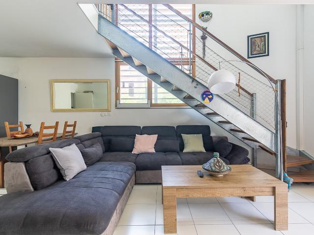 loft / 2 chambres / meublée 13001