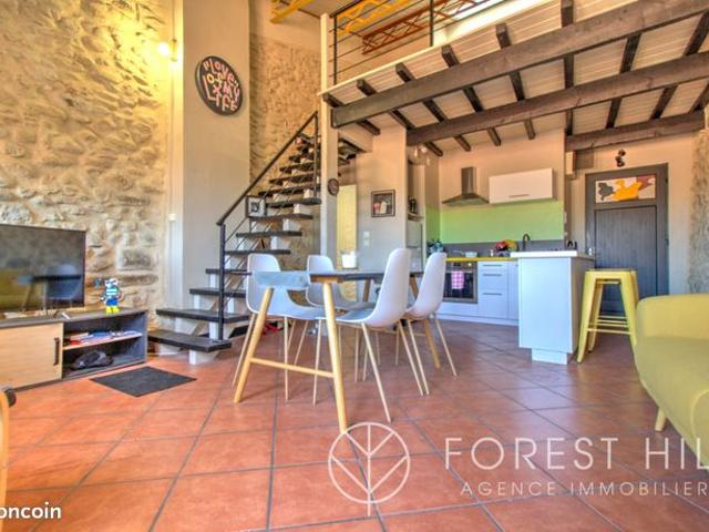 Loft 2 pièces 54 m²