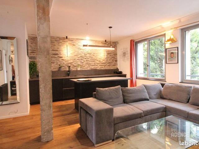 Loft 2 pièces 52 m²