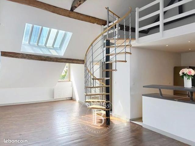 Loft 2 pièces 52 m²