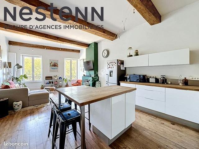 Loft 2 pièces 53 m²