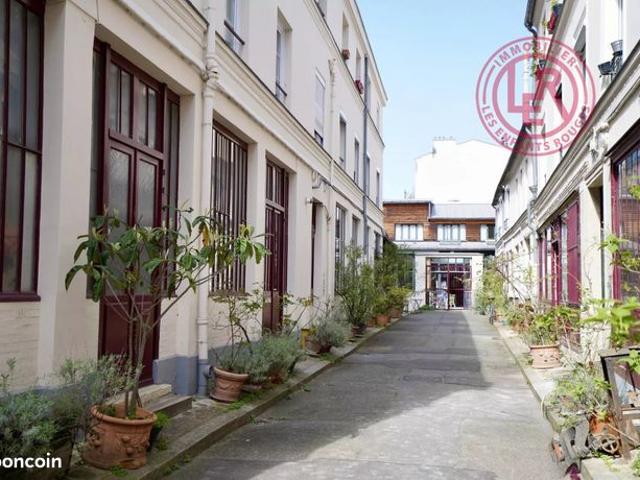 Loft 2 pièces 65 m²