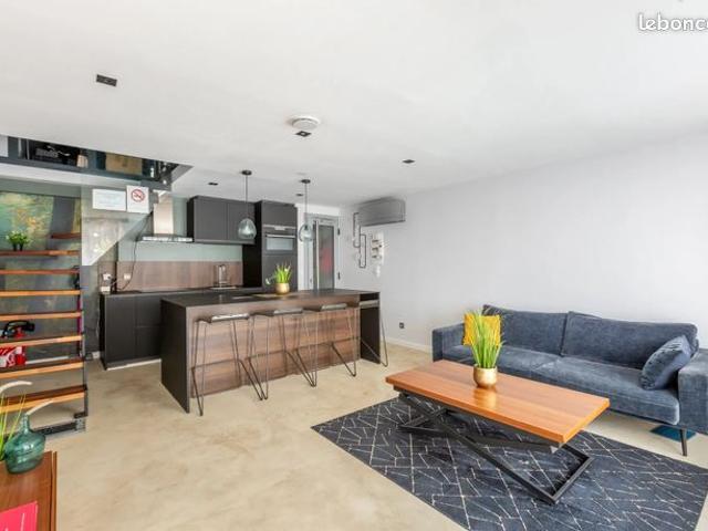 Loft 2 pièces 66 m²