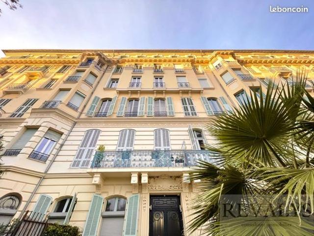 Loft 2 pièces 62 m²