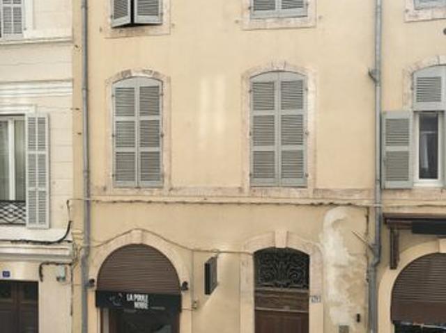 Loft 2 pièces 63 m²