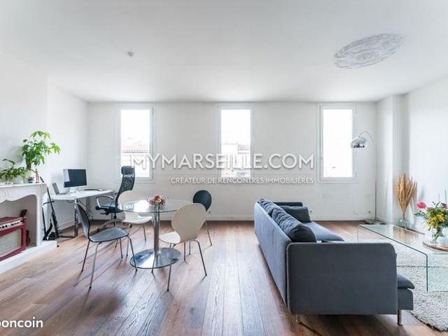 Loft 2 pièces 74 m²