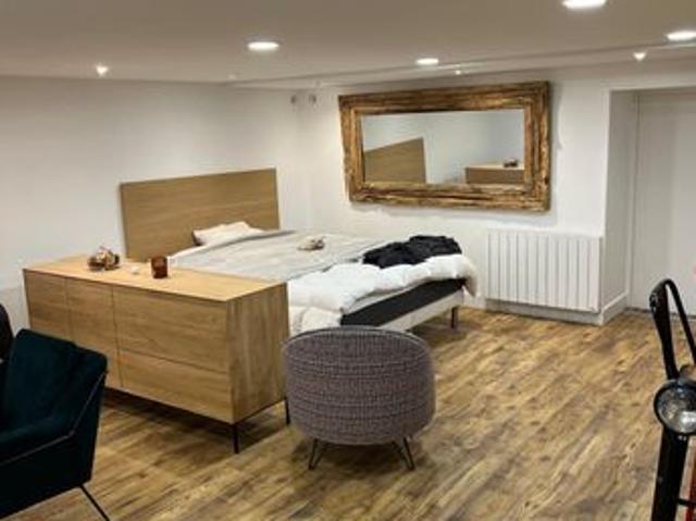 Loft 2 pièces 74 m²