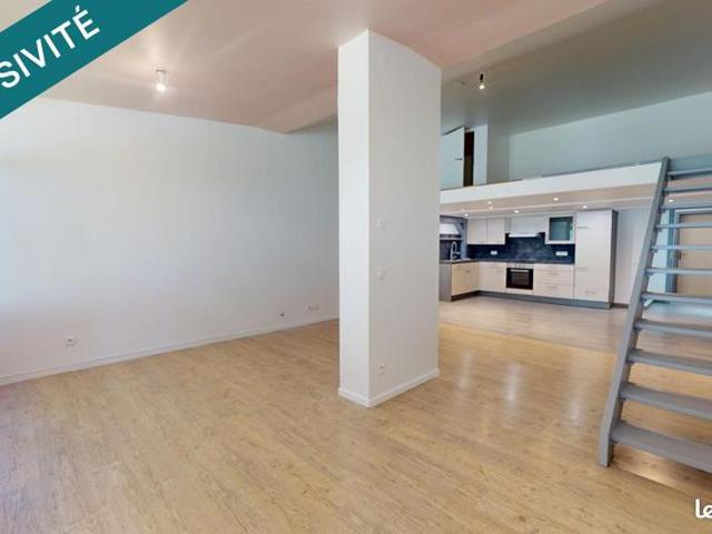 Loft 2 pièces 72 m²