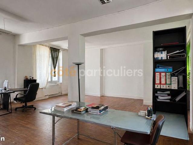 Loft 2 pièces 80 m²