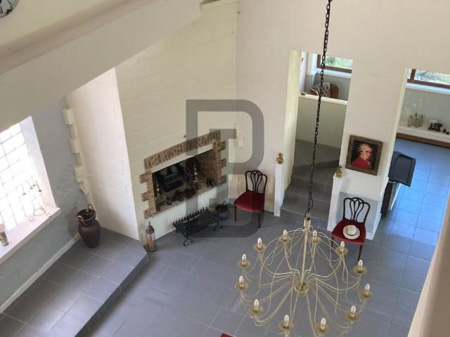 Loft 383m² Espéraza