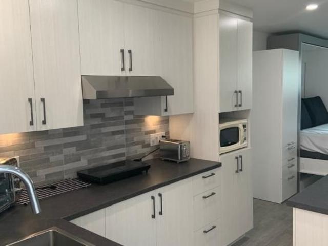 Loft 3 1/2 à côté de Université Laval