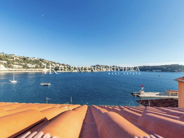 Loft 3 pièces Dernier étage 100m² Villefranche sur Mer