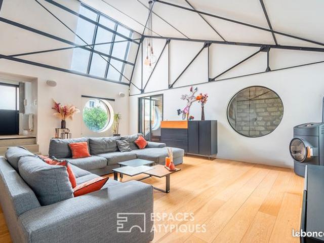 Loft 3 pièces 140 m²