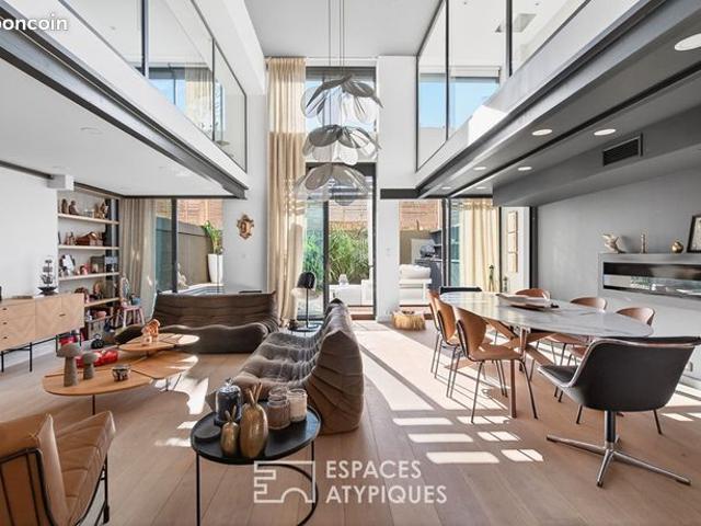 Loft 3 pièces 142 m²