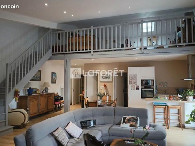 Loft 3 pièces 100 m²