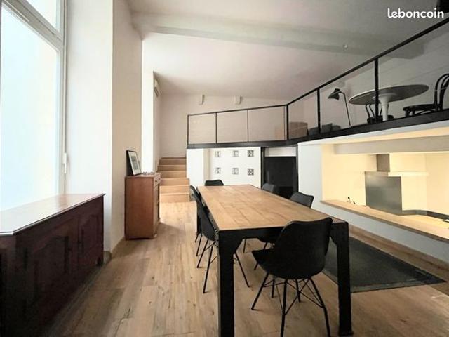 Loft 3 pièces 102 m²