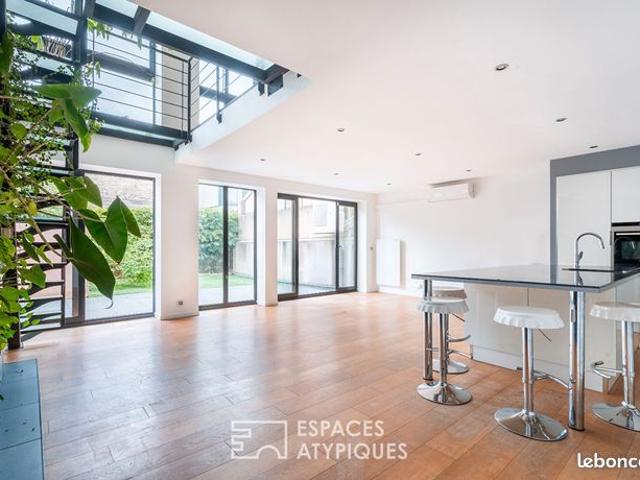Loft 3 pièces 104 m²