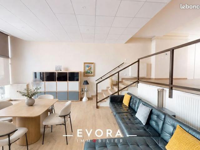 Loft 3 pièces 105 m²