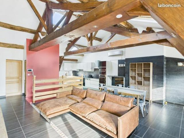 Loft 3 pièces 106 m²