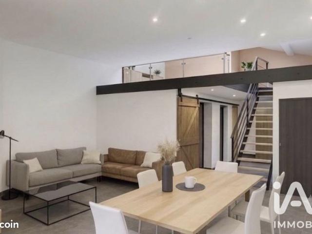 Loft 3 pièces 114 m²