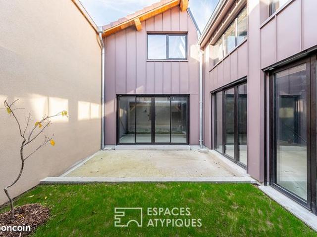 Loft 3 pièces 123 m²