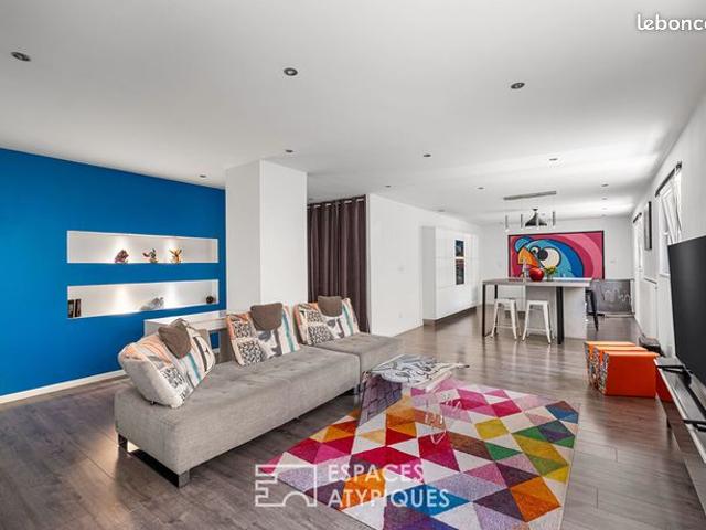 Loft 3 pièces 124 m²