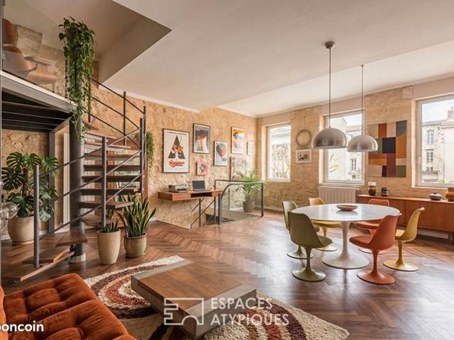 Loft 3 pièces 134 m²