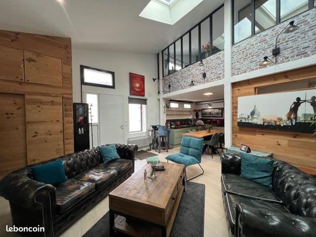 Loft 3 pièces 67 m²