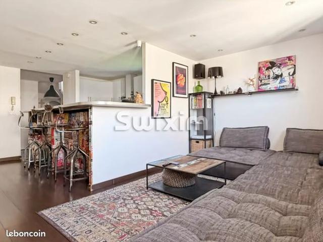 Loft 3 pièces 74 m²