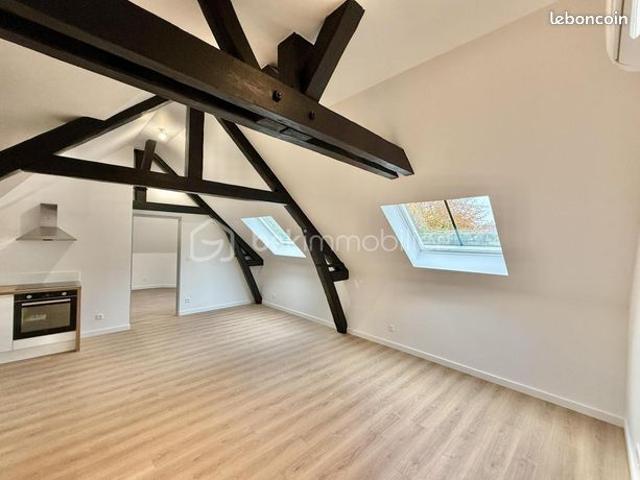Loft 3 pièces 75 m²