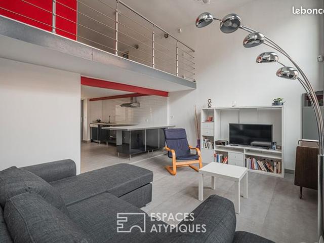 Loft 3 pièces 76 m²