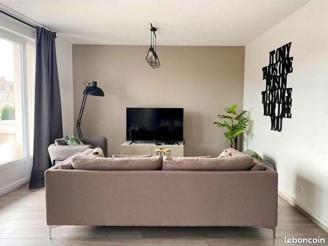 Loft 3 pièces 79 m²
