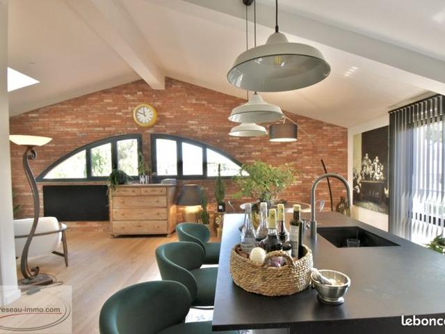 Loft 3 pièces 79 m²