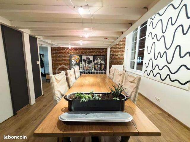 Loft 3 pièces 80 m²