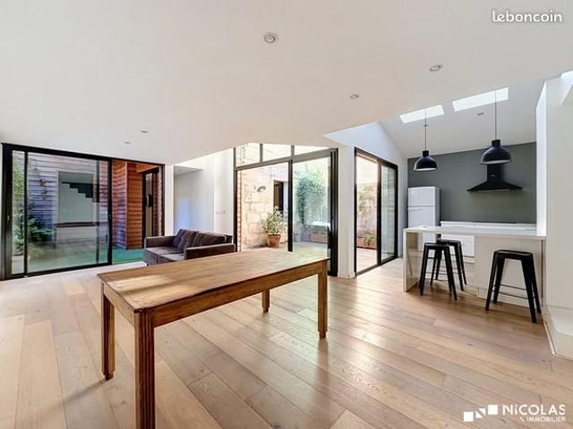 Loft 3 pièces 81 m²