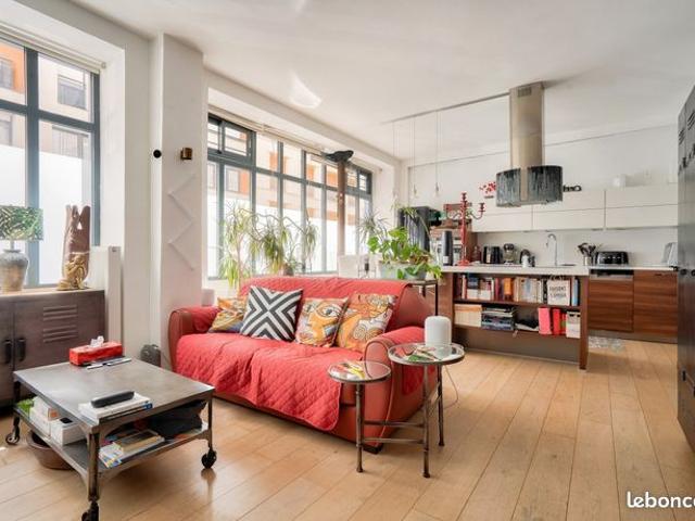Loft 3 pièces 81 m²