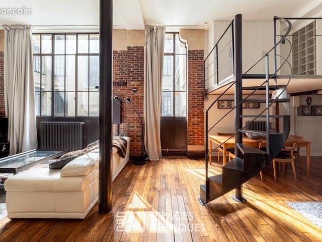 Loft 3 pièces 83 m²