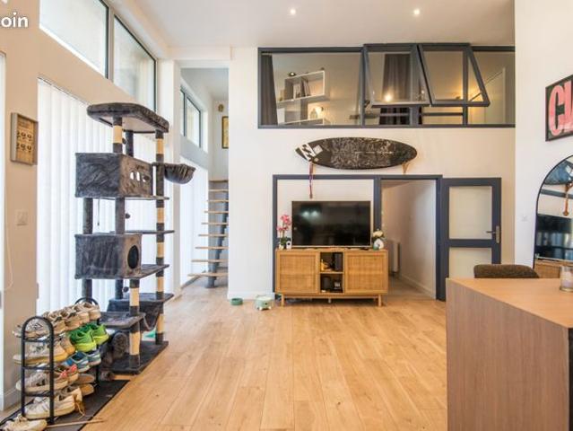 Loft 3 pièces 94 m²